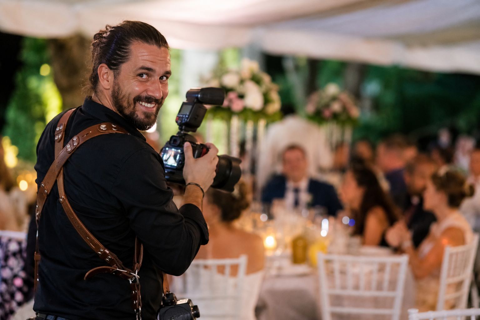 Photographe professionnel pendant un mariage